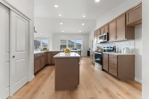 3077 Mount Thielsen Drive Medford OR 97504