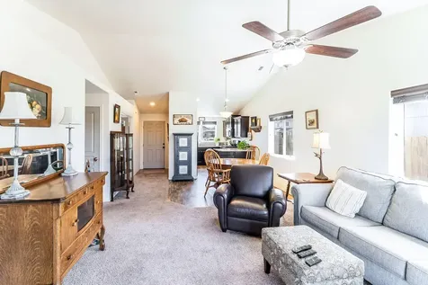 2303 NE 3rd Street Redmond OR 97756