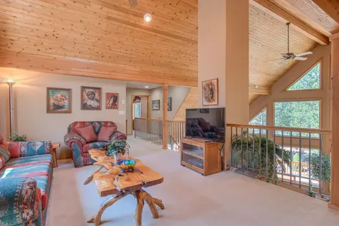 55877 Wood Duck Drive Bend OR 97707