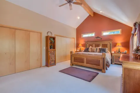 55877 Wood Duck Drive Bend OR 97707