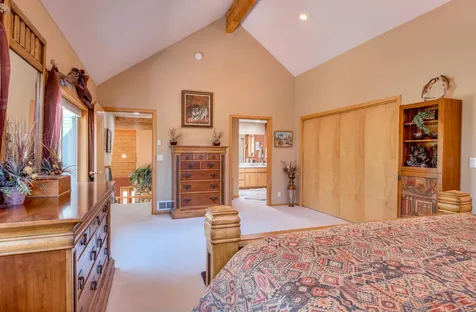 55877 Wood Duck Drive Bend OR 97707
