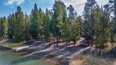 55877 Wood Duck Drive Bend OR 97707
