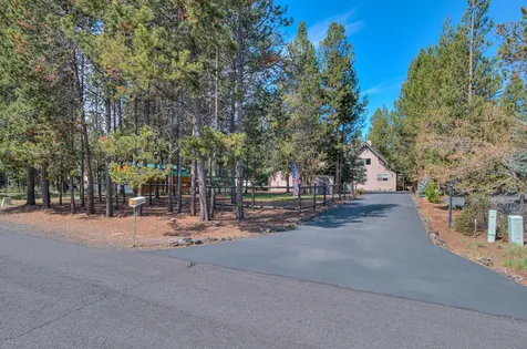 55877 Wood Duck Drive Bend OR 97707