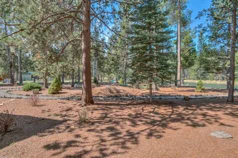 55877 Wood Duck Drive Bend OR 97707