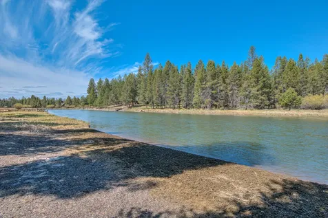 55877 Wood Duck Drive Bend OR 97707
