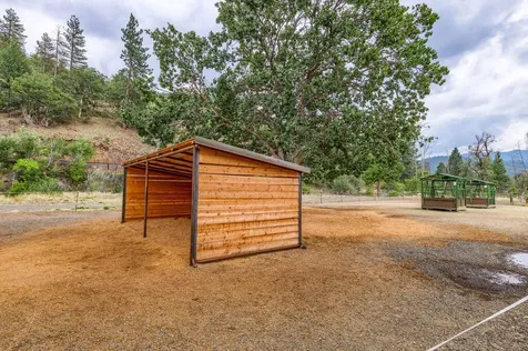 2245 Colestin Road Ashland OR 97520