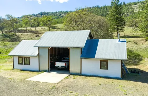 2245 Colestin Road Ashland OR 97520