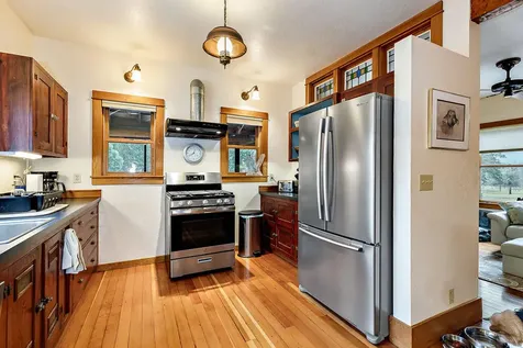 2245 Colestin Road Ashland OR 97520
