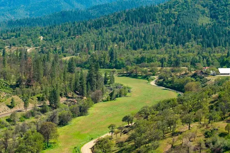 2245 Colestin Road Ashland OR 97520