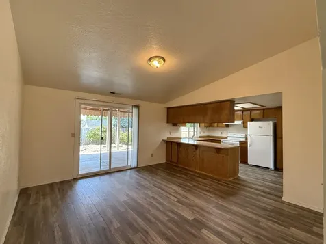 3015 Milhoan Drive Medford OR 97504
