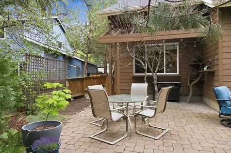 19562 Meadowbrook Drive Bend OR 97702