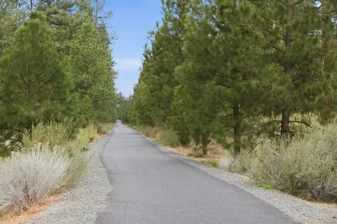 19562 Meadowbrook Drive Bend OR 97702