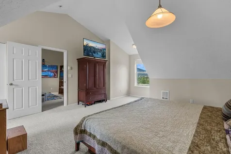 7791 SW Wickiup Avenue Redmond OR 97756