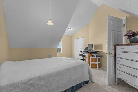 7791 SW Wickiup Avenue Redmond OR 97756