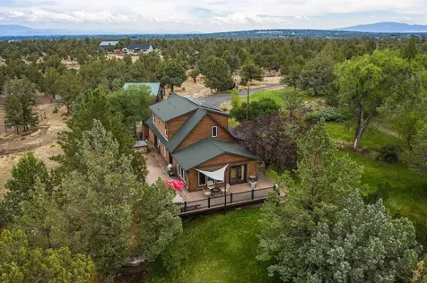 7791 SW Wickiup Avenue Redmond OR 97756