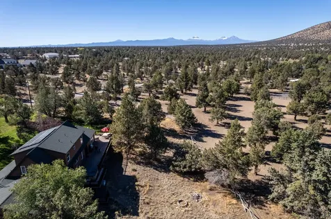 7791 SW Wickiup Avenue Redmond OR 97756