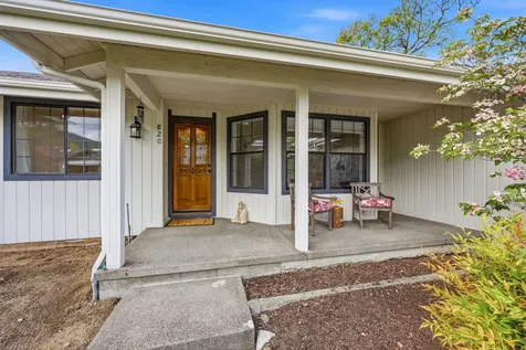820 E Pebble Beach Drive Ashland OR 97520