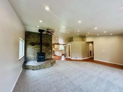 16524 Fieldcrest Road Klamath Falls OR 97603