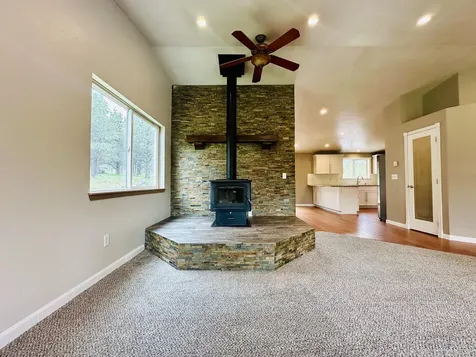 16524 Fieldcrest Road Klamath Falls OR 97603