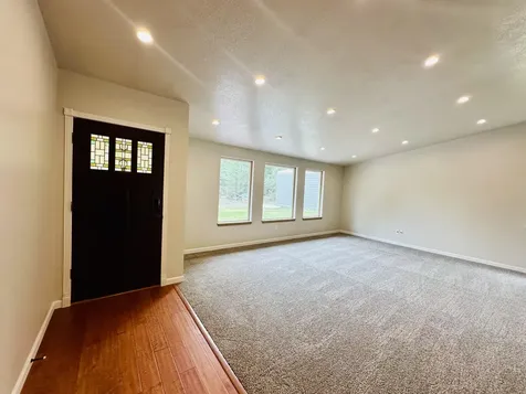 16524 Fieldcrest Road Klamath Falls OR 97603