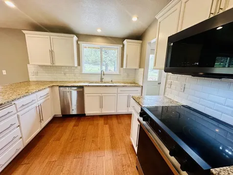 16524 Fieldcrest Road Klamath Falls OR 97603