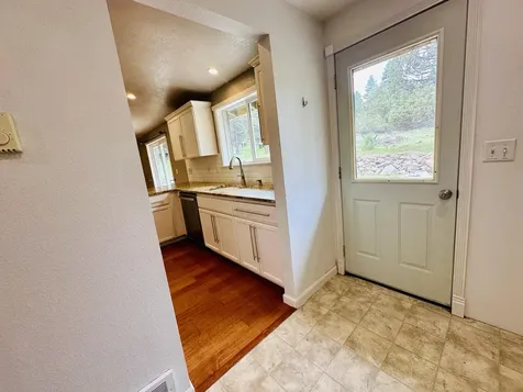 16524 Fieldcrest Road Klamath Falls OR 97603