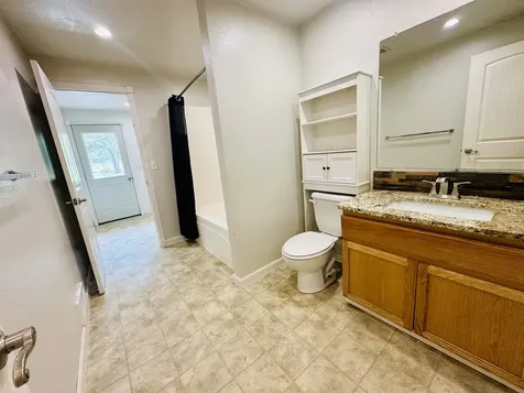 16524 Fieldcrest Road Klamath Falls OR 97603