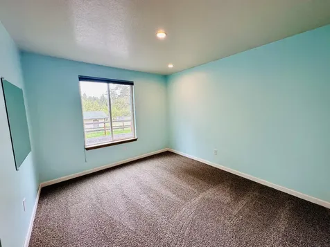 16524 Fieldcrest Road Klamath Falls OR 97603