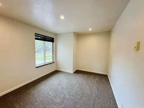 16524 Fieldcrest Road Klamath Falls OR 97603