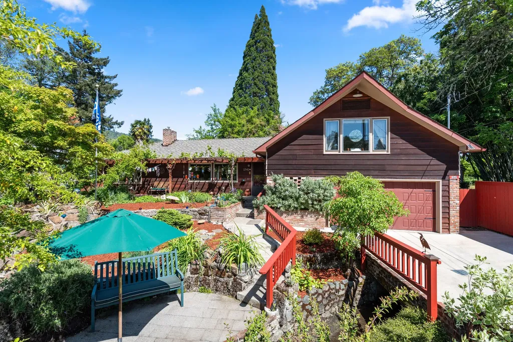 1341 NW Washington Boulevard Grants Pass OR 97526