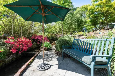 1341 NW Washington Boulevard Grants Pass OR 97526