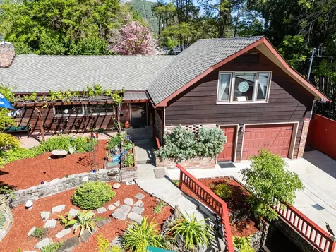 1341 NW Washington Boulevard Grants Pass OR 97526