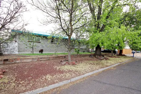 733 SE Turner Street Madras OR 97741