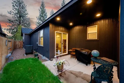 619 N Meadow Lane Sisters OR 97759