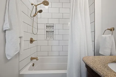 714 SW Cascade Avenue Redmond OR 97756