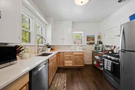 714 SW Cascade Avenue Redmond OR 97756