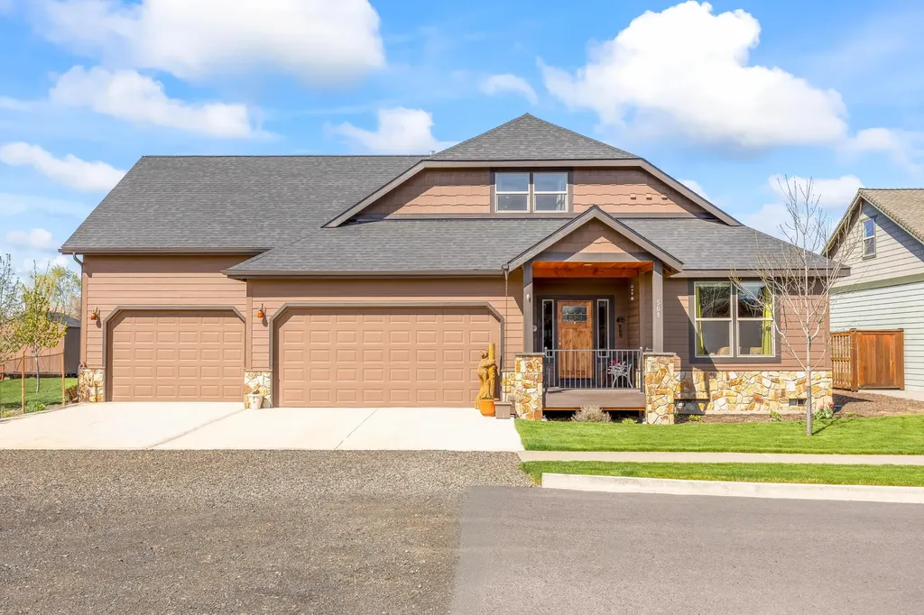 561 SE Stearns Road Prineville OR 97754