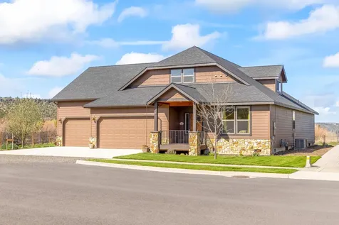 561 SE Stearns Road Prineville OR 97754