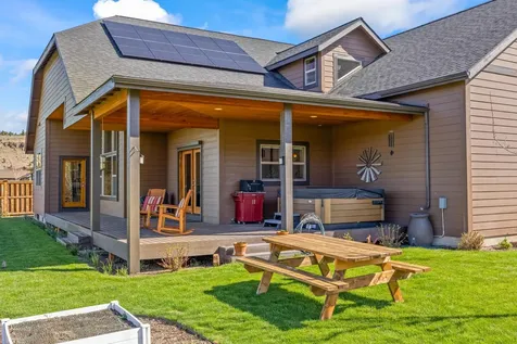 561 SE Stearns Road Prineville OR 97754