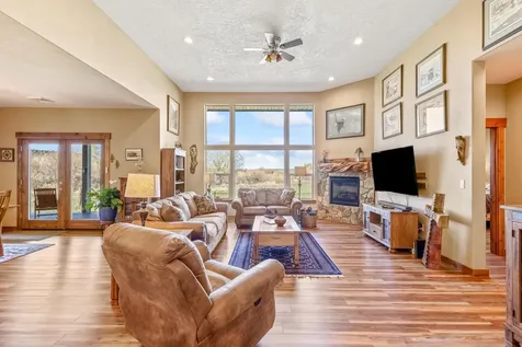 561 SE Stearns Road Prineville OR 97754