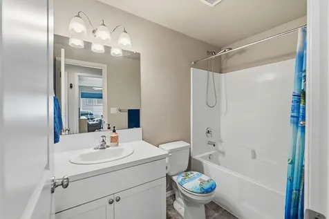397 NE Orchid Court Madras OR 97741