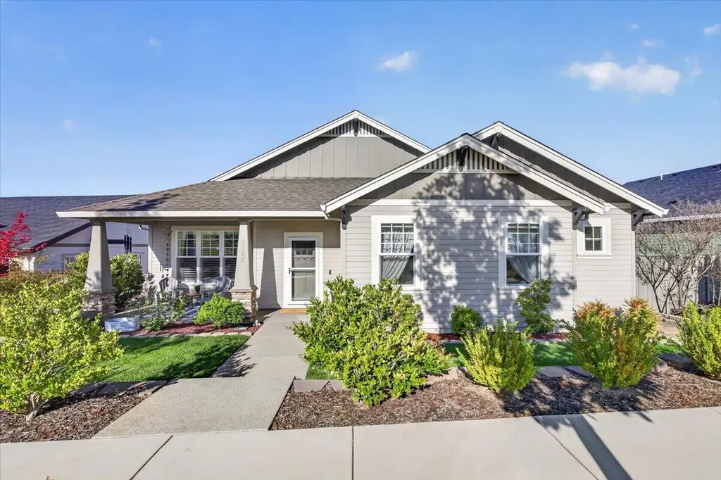 1112 Stanford Avenue Medford OR 97504