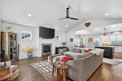1112 Stanford Avenue Medford OR 97504
