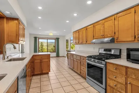 575 Dogwood Way Ashland OR 97520