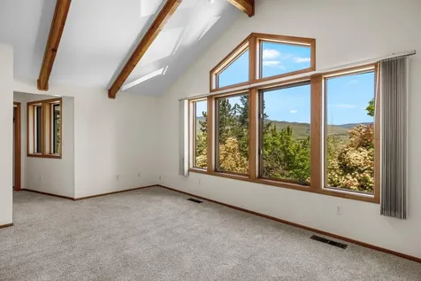 575 Dogwood Way Ashland OR 97520