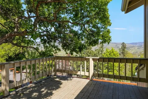 575 Dogwood Way Ashland OR 97520