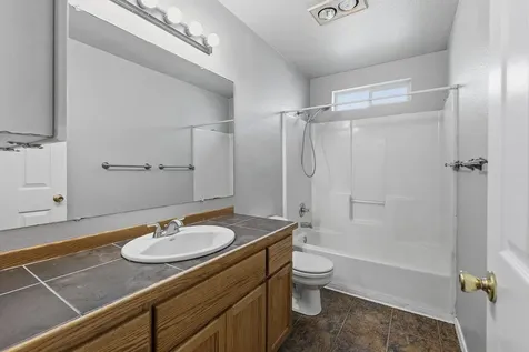 2213 NW Ivy Avenue Redmond OR 97756