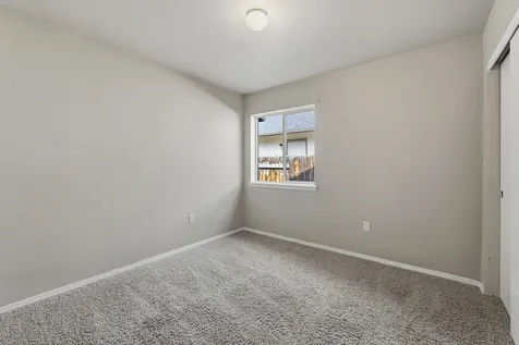 2213 NW Ivy Avenue Redmond OR 97756
