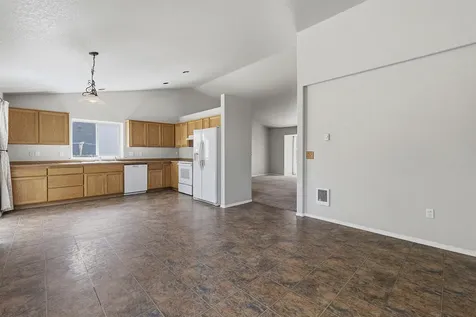 2213 NW Ivy Avenue Redmond OR 97756