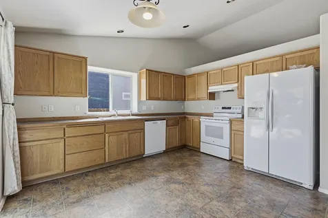 2213 NW Ivy Avenue Redmond OR 97756